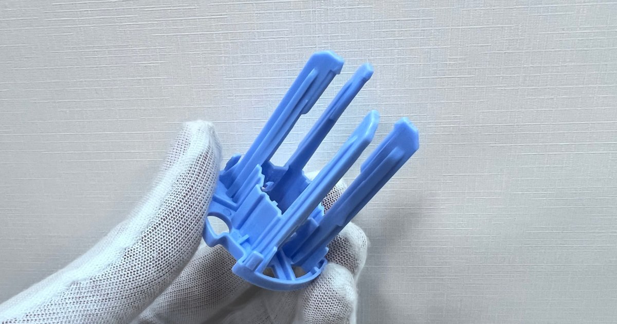 Blood Glucose Meter Support Bracket: 0.8mm Thin-Wall PC Mold with ±0.05mm Tolerance