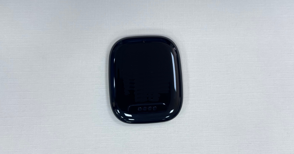 Smartwatch Back Cover: 8-Cavity PC/ABS Mold with Glossy Black Spray Finish for Wearable Device